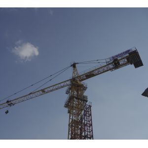 Small Mini Flat Top Tower Crane Machine Foundation Type QTZ