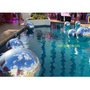 Luxurious PVC Inflatable Silver Mirror Balloons As A Solo Installation on Water