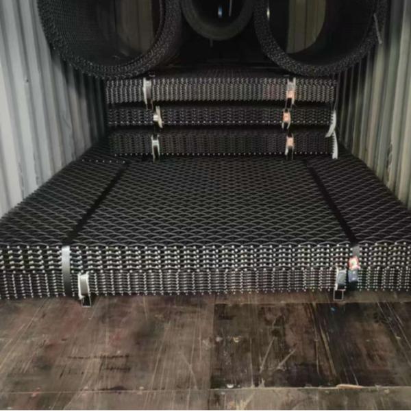 China 1-200mm Aperture Vibrating Screen Square Opening Mesh For Sizing Sorting And Separating Stone on sale China 1-200mm Aperture Vibrating Screen Square Opening Mesh For Sizing Sorting And Separating Stone on sale