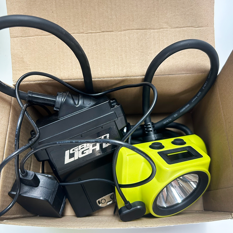 Buy cheap 25000 lux Anti-explosive LED Screen Coal Mining Lights 100000hrs 13.6Ah Over-moulding Coal Mine Light IP68 from wholesalers