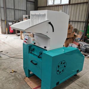 200-300 Kg/H Output Plastic Crusher for UPVC Profile PVC Pipe and WPC SWP360