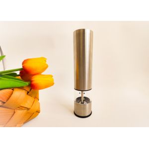 China Silver Stainless Steel Salt And Pepper Grinders Easy To Clean Removable Parts Electric Salt And Pepper Mill on sale