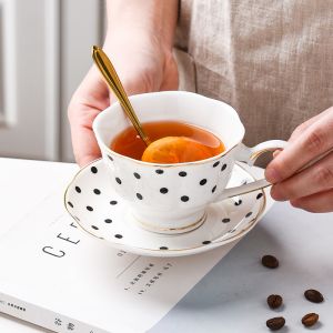 China 2024 Christmas Novelty Sustainable Luxury Ceramic Coffee Cup And Saucer Collection on sale