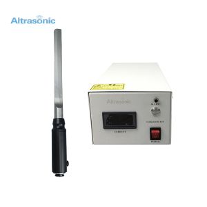 Buy cheap Handheld 28khz Ultrasonic Food Cutter With Food Grade Titanium Alloy from wholesalers