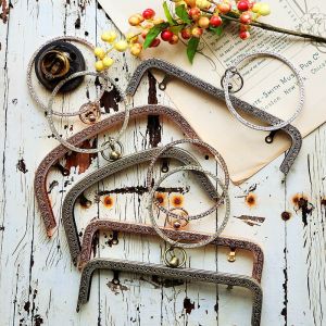 Buy cheap Flower Pattern O Ring Silver Purse Clutch Frames With Handle from wholesalers