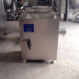 Buy cheap Industrial Frozen Meat Grinder Grinding Machine and Advantage for 500-800kg/h Capacity from wholesalers