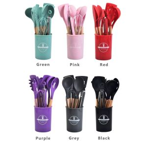 12-Piece Silicone Kitchenware Set with High Temperature Resistance and Oak