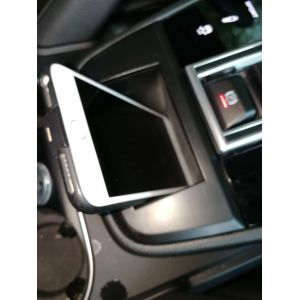 Buy cheap Porsche Cayenne Automotice Wireless Charger 5V / 9V Size 215*170*103 from wholesalers