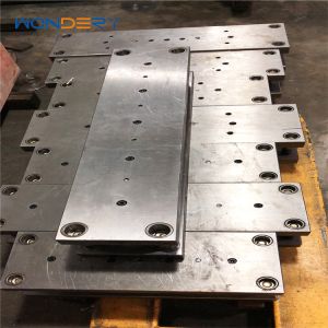 Zinc Coated Steel Punching Mold for Vehicle Radiator Header Plate