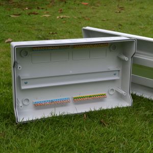 18 Way IP65 Waterproof Outdoor Electrical Enclosure Distribution Plastic Switch