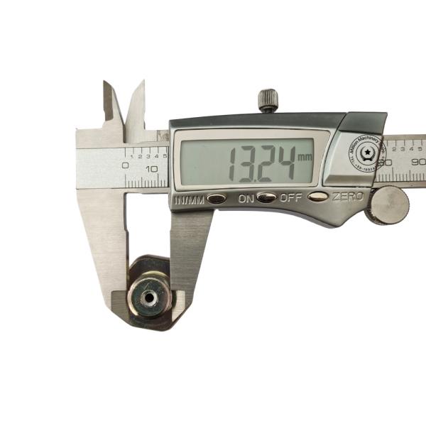 83530-E0220 Oil Sensor KOBELCO SK210-8 SK250-8/260/8 SK330-8 SK350/8 J05/J08 Engine Parts