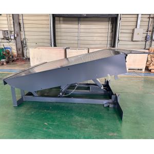 Buy cheap Easy To Use Heavy Duty Mechanical Loading Dock For Warehouse product