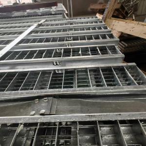 Non Skid Square Steel Grating With Customizable Durability