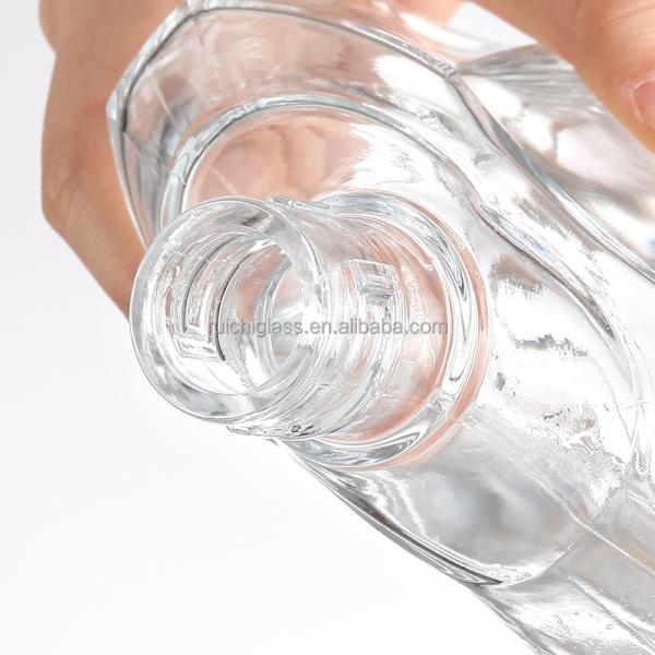 Aluminum Plastic PP Collar 750ml Empty Glass Bottles for Customized XO Brandy