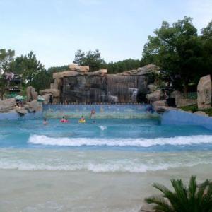 Buy cheap Lighting Effects Wave Pool Equipment With Varying Frequency Patterns from wholesalers