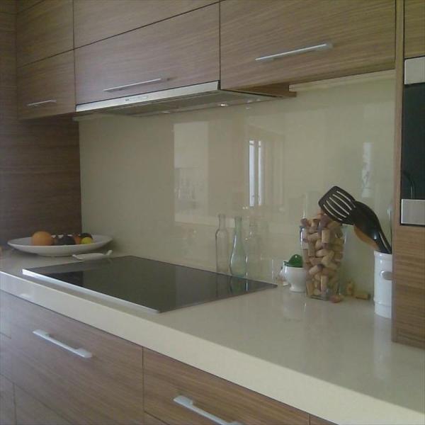 Toughened Laminated Glass Backsplash Support BS6206 Standards