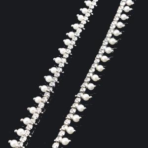 Buy cheap Electroplated Silver Pearl And Rhinestone Necklace 0.9cm Width from wholesalers