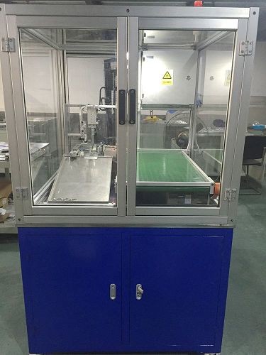 Automatic flaring and cutting machine used to get perfect PTFE banded piston as