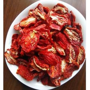 Buy cheap Half Cutted Size Air Dried Tomatoes Dehydrated Vegetable Powder Red from wholesalers