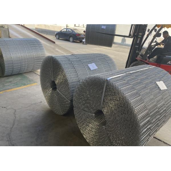 Quality 2.0mm Thickness 6roll per bundle Galvanized Pipe coating welded mesh for Gas Pipeline for sale
