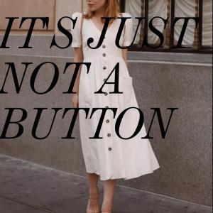 Brown & White Plastic Bulk Buttons 32L 2H / 4H Horn Color For Skirt