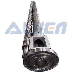 China Extruder Screw Barrel with HV900-1000 Nitriding Hardness 0.5~0.8mm Nitride Depth and Ra0.4 Surface Roughness for PP/PE/PET Extrusion on sale