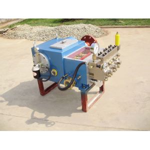 China UHP Ultra High Pressure Triplex Pump Hydro Sewer And Drain Jetter Pump on sale