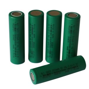 HLY Long Cycle Life 18650 Battery 2500mAh NCM 3.6v Rechargerable