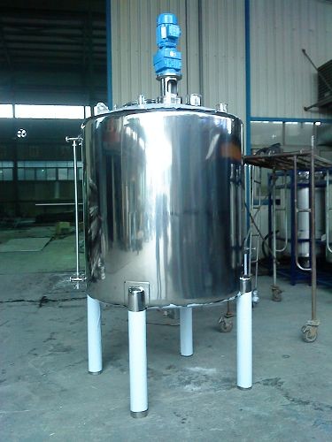 Thick / Thin Agitator Mixing Tank Adopts Vertical Circular Tanks