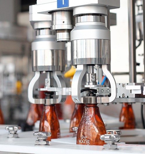 Glass / Plastic Bottle Screw Capper Machine