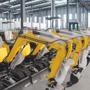 Buy cheap CE EPA CE Miniature Digger 800kg Mini Bagger Excavator Hydraulic Pilot Operation from wholesalers