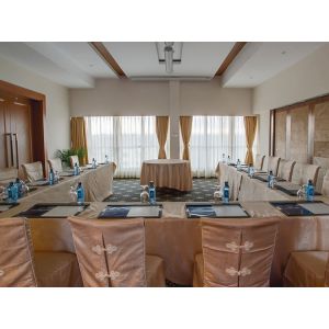 Buy cheap Soundproofing Movable Partition Wall with 800N Sealing Power and 40N/m Magnetic Attraction for Hotels from wholesalers