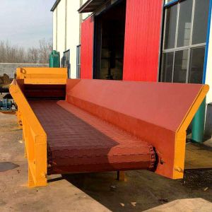 Buy cheap Large 25t Ph Mobile Waste Wood Crusher Machine from wholesalers