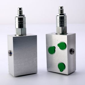 Tractor CNC Aluminum Hydraulic Manifold Custom Processing Hydraulic Control