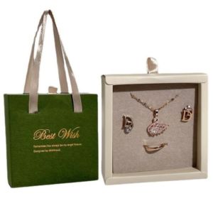 Buy cheap 10x10x3.5cm Small Jewelry Packaging Boxes Grass Green Paper Square Shape With Drawer from wholesalers