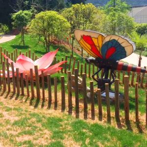 Buy cheap Sunproof Animatronic Insects Sculpture Customized With Movement / Sound Customization from wholesalers