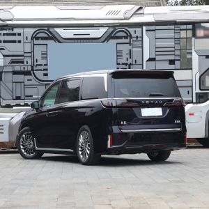 Low Carbon MPV 2024 Voyah Dreamer Hybrid EV Car Maximum Speed 200 Km/H Black