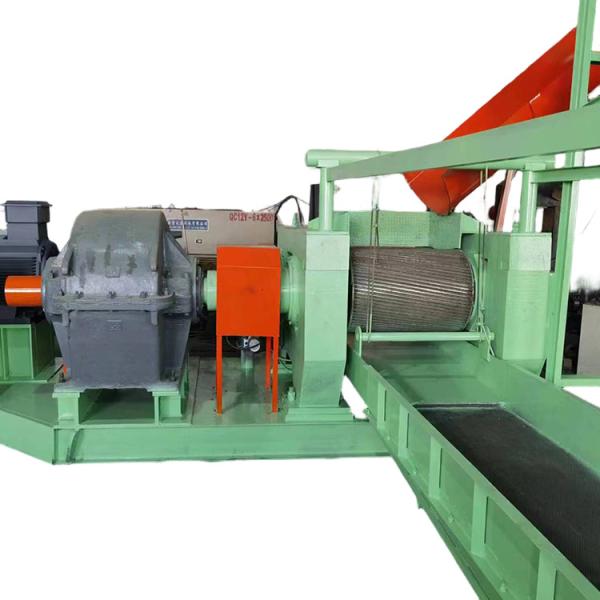 Quality Double Roller Tire Block Crusher with 1500kg/h Production Capacity 66kw*2 Driving Motor and 10m*5m*3m Dimension for Efficient Tire Recycling for sale