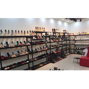 Simple Popular Metal Retail Shoe Shelves Stand Showcase Customized Design