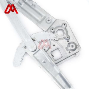 Buy cheap Right Side Power Window Regulator 24V For ISUZU ELF Since 1994 IZUMI Auto Parts from wholesalers