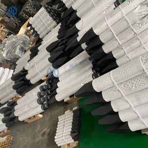 Buy cheap F1 F2 F3 F4 F5 F6 F9 F12 F19 F22 F20 F27 F35 F30 F45 F70 F100 Rock Hammer Chisel For Hydraulic Breaker Atlas from wholesalers