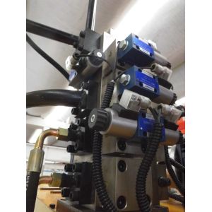 200Tons Small Servo Press 2000KN 400KN 25Mpa CE ISO9001 MEILI