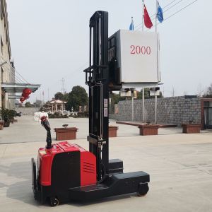 All Direction Reach Stacker Standing Position Driving High Quality