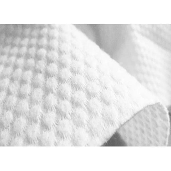 Soft Absorbent Pearl Spunlace Non Woven Fabric Recyclable Breathable
