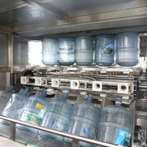 Buy cheap SUS304 19L 5 Gallon Barrel Gravity Liquid Bottle Filler Machine from wholesalers