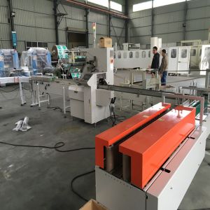 Adjustable Kitchen Towel Lamination Rewinding Machine 3500mm Roll