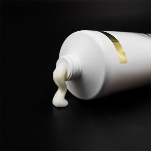 1 1.5 Ratio 400g Hydrogen Peroxide Cream For Hair Color Remover GMPC Approval