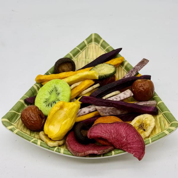 Buy cheap Fruits And Vegetables Snacks Vacuum Fried Original Flavor Containing Variety Of Vegetables And Fruits Okra Carrot Banana Kiwi And Taro from wholesalers