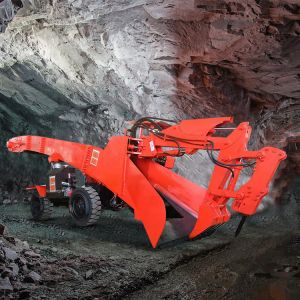 Buy cheap 2km Speed Tunnel Crawler Mucking Loader Machine Energy Efficiency product