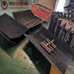 Buy cheap Plastic PVC Pulverizer Miller Rotor Blade With HRC-56-60 Rotary Fixed Knife from wholesalers